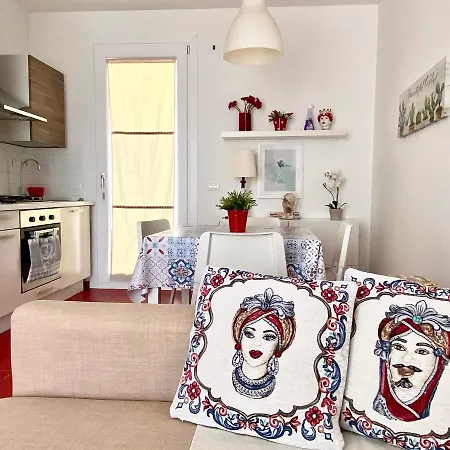 Apartment Rosso E Blu Sunny