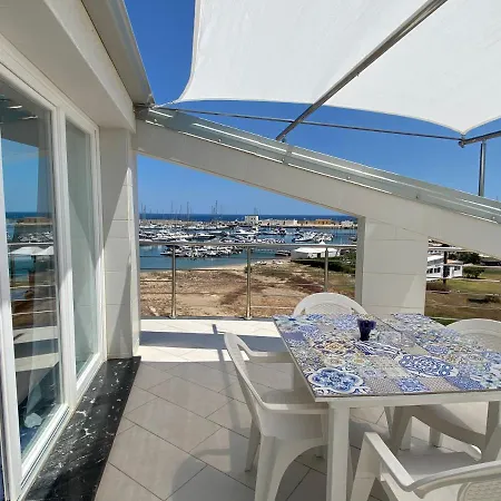 Rosso E Blu Sunny Marzamemi